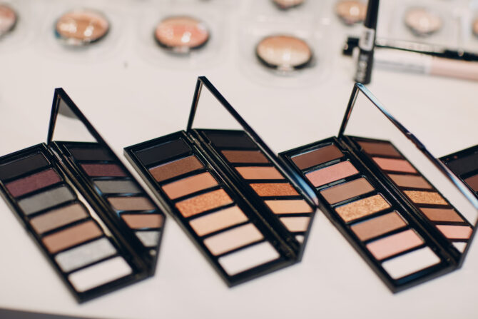 Cosmetics, eye shadow, powder box and other makeup products